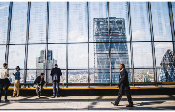 Blog = Top 5 Blockchain Applications in Financial Services